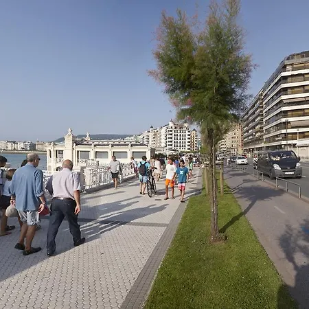 Apartment Playa De La Concha 3 By Feelfree *