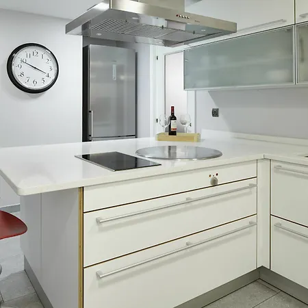 Apartment Playa De La Concha 3 By Feelfree *